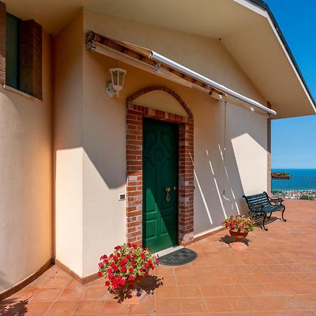 Nice Home In Belsito With Wifi Montepagano Extérieur photo