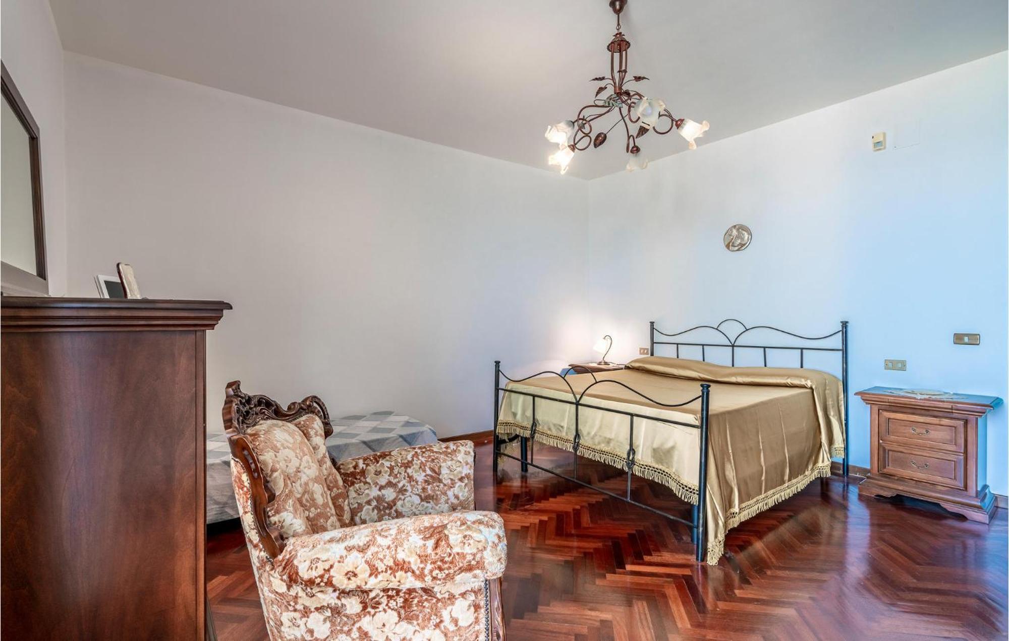 Nice Home In Belsito With Wifi Montepagano Extérieur photo